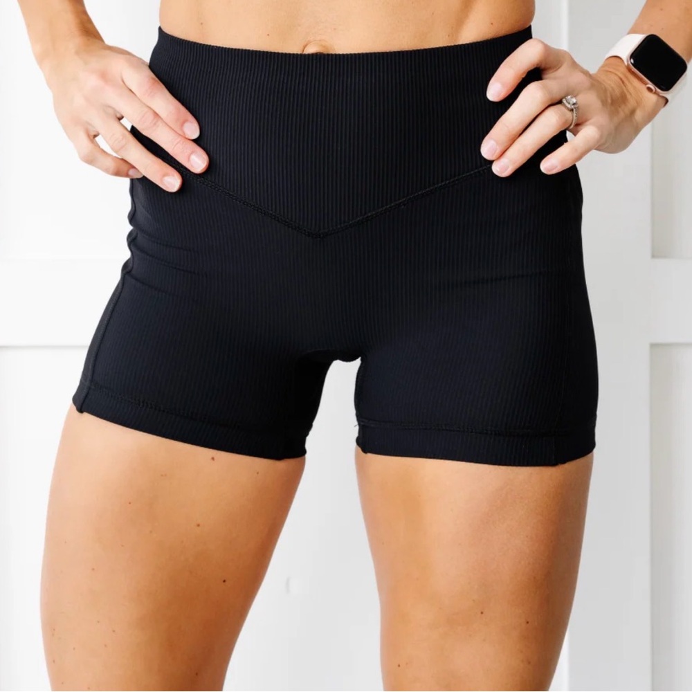 Kiava black ribbed biker shorts
